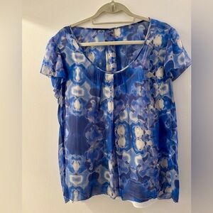 Elegant Blue and White Blouse with Classic Design